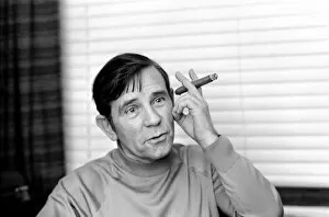 Images Dated 22nd December 1976: Comedian: Humour: Norman Wisdom. December 1976 76-07485-012