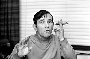 Images Dated 22nd December 1976: Comedian: Humour: Norman Wisdom. December 1976 76-07485-011