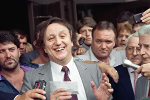 Images Dated 21st July 1989: Comedian Ken Dodd after being acquitted of tax evasion charges. Liverpool Crown Court