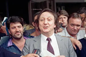 Images Dated 21st July 1989: Comedian Ken Dodd after being acquitted of tax evasion charges. Liverpool Crown Court
