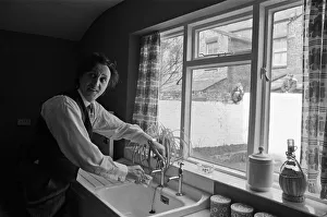 Comedian Ken Dodd opens flats in Ducie Street and Beaconsfield Street, Toxteth, Liverpool Comedian Ken Dodd opens flats in Ducie Street and Beaconsfield Street, Toxteth, Liverpool