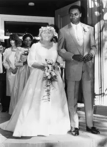 Comedian Lenny Henry marries comedienne Dawn French dbase MSI Comedian Lenny Henry marries comedienne Dawn French dbase MSI