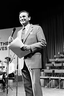 Images Dated 6th June 1987: Conservative Party rally at Wembley during the 1987 election campaign. Bob Monkhouse