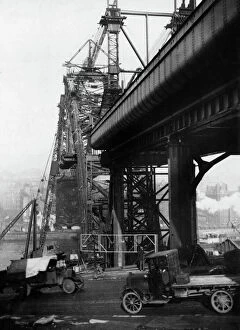 Buildings And Structures Collection: Construction of the new Tyne Bridge. The bridge on the Gateshead side