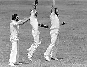 Images Dated 6th July 1981: Cricket The Ashes England v Australia 2nd Test at Lords July 1981 England