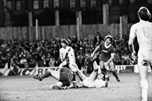 Images Dated 15th November 1980: Crystal Palace v. Liverpool. November 1980 LF05-18-023 The final score was a two