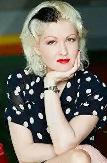 Images Dated 11th May 1989: Cyndi Lauper american singer May 1989. Cyndi is in Britain to