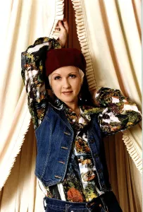 Images Dated 10th November 1993: Cyndi Lauper pop singer
