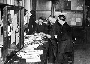 The Daily Mirror Art Bench journalists seen here at work in Bouverie Street offices The Daily Mirror Art Bench journalists seen here at work in Bouverie Street offices