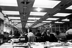 Images Dated 9th December 1970: Daily Mirror editorial floor, Holborn, London. 9th December 1970