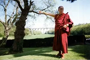Images Dated 6th May 1993: The Dalai Lama, the Tibetan spirtual leader at the Egerton Grey Hotel at Porthkerry