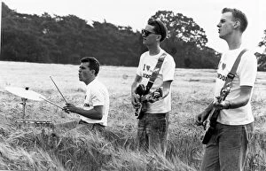 01228 Gallery: Dave Hemingway, Stan Cullimore and Norman Cook of the Housemartins filming a video at