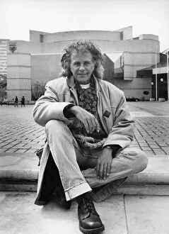 Images Dated 29th March 1993: David Essex in Centenary Square after appearing at Symphony Hall