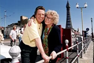 Images Dated 30th June 1994: David Ross actor with actress liz Dawn at blackpool