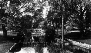 Dawlish Gallery: Dawlish, Devon 1926. Tyrell Collection