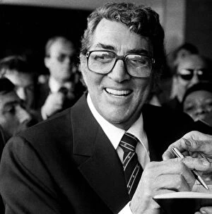Images Dated 8th June 1983: Dean Martin - June 1983 signing autographs