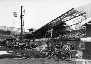 Images Dated 9th July 1992: DEmolition of the old Waterloo Stand at Molineux, Wolverhampton wanderers football ground
