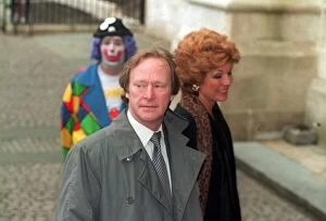 Images Dated 24th February 1994: Denis Waterman Actor with wife Rula Lenska at Les Dawsons Memorial