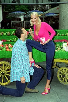 Densie Van Outen TV Presenter June 1998 Presenter of the big breakfast with co Densie Van Outen TV Presenter June 1998 Presenter of the big breakfast with co