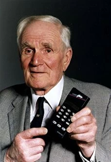 Images Dated 9th March 1992: Desmond Llewelyn who plays Q in James Bond movies at launch of Video Plus unit