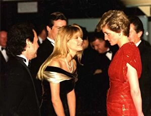 Images Dated 30th November 1989: Diana Princess of Wales attends the Premiere of When Harry met Sally