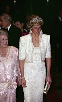 Images Dated 8th November 1989: Diana, Princess of Wales at the Culture Centre during her official visit to Hong Kong
