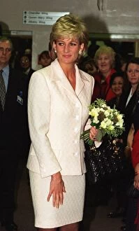 Images Dated 6th March 1996: Diana, Princess of Wales, at the National Hospital for Neurology