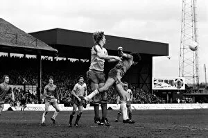 Images Dated 6th February 1982: Division 2 football. Watford 1 v. Chelsea 0. February 1982 LF08-38-028