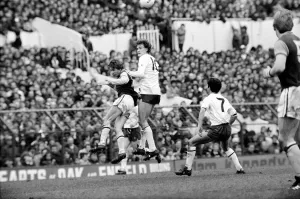 Division One Football 1980/81 Season. Tottenham Hotspur v Aston Villa, White Hart Lane Division One Football 1980/81 Season. Tottenham Hotspur v Aston Villa, White Hart Lane