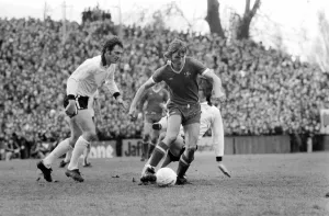 Images Dated 8th April 1977: Division Two football Fulham v Chelsea 1976 / 77 season. Fulham won the match three one