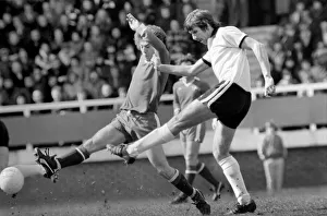 Images Dated 8th April 1977: Division Two football Fulham v Chelsea 1976 / 77 season. Fulham won the match three one