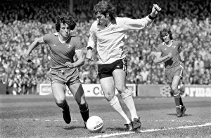 Images Dated 8th April 1977: Division Two football Fulham v Chelsea 1976 / 77 season. Fulham won the match three one