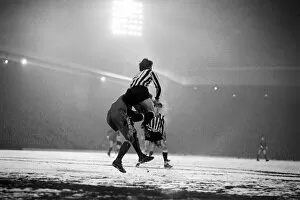 Images Dated 16th February 1970: Division one football Liverpool v Newcastle 1969 / 70 Season. February 1970 70-1714-011