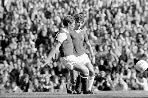Images Dated 20th September 1975: Division I. Arsenal (2) v. Leicester City (2). September 1975 75-04972-004