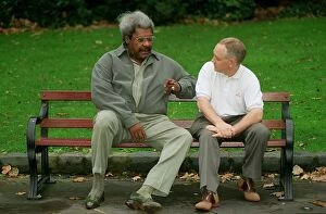 Images Dated 13th October 1998: Don King Boxing promoter October 98 with Frank Maloney after agreeing that