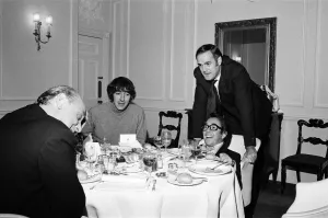 Donald Zec interviews Peter Cook, Ronnie Corbett and John Cleese at The Savoy Hotel Donald Zec interviews Peter Cook, Ronnie Corbett and John Cleese at The Savoy Hotel