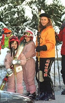 Images Dated 16th February 1997: Duchess of York with Princesses Beatrice and Eugenie skiing holiday in Verbier