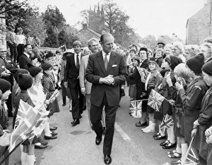 Images Dated 29th May 1984: The Duke of Edinburgh. Prince Philip talks to Brownies in Derbyshire. May1984