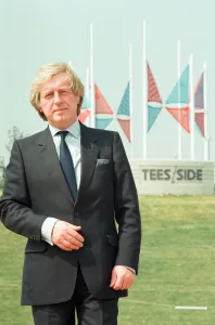 Duncan Hall, Chief Executive of TDC on the Tees Barrage site. 13th July 1995 Duncan Hall, Chief Executive of TDC on the Tees Barrage site. 13th July 1995