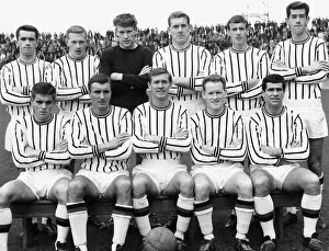 Team Group Gallery: Dunfermline football team pose for a group photograph, 1965