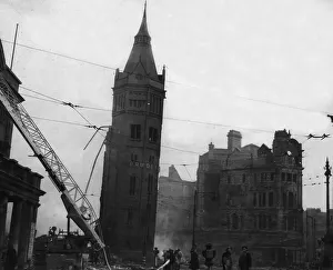Early on the 8th May 1941 the Prudential Tower in Hull City Centre is still standing Early on the 8th May 1941 the Prudential Tower in Hull City Centre is still standing