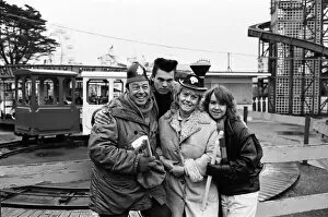 Images Dated 20th November 1985: EastEnders went to Southend, Essex, to film the reunion of runaway Mark Fowler