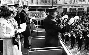 Images Dated 8th April 1977: Easter Service, Good Friday, 8th April 1977