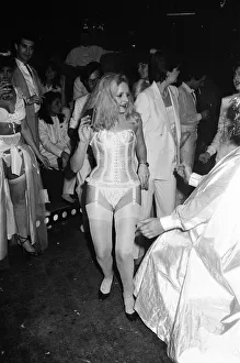 01083 Gallery: Ebony White Ball at the Embassy Club. December 1981
