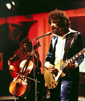 Images Dated 14th June 1974: Electric Light Orchestra - Pop Group seen here in rehearsals at the Coventry