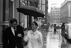 Core26 Gallery: Elizabeth Taylor with Richard Burton - July 1963