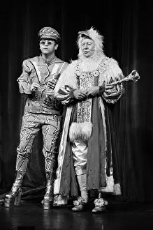 Images Dated 2nd December 1984: Elton John brings the house down in a charity show at Londons Theatre Royal
