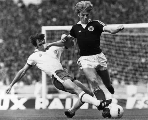 Images Dated 4th June 1977: England 1-2 Scotland, British Home Championship, Wembley Stadium, Saturday 4th June 1977