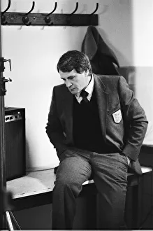 00244 Gallery: England manager Bobby Robson in the dressing room after his side'