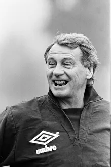 Images Dated 13th October 1986: England manager Bobby Robson during an England training session. 13th October 1986